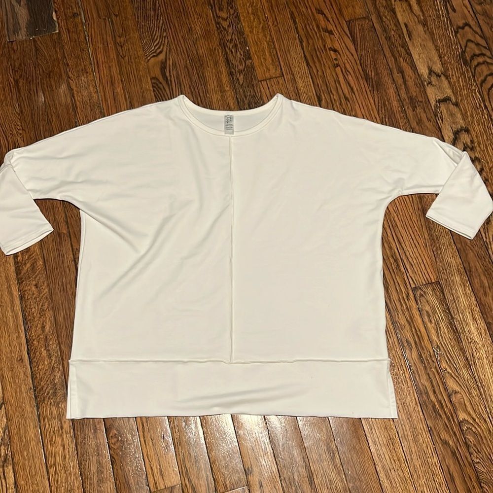 Spanx 50171R Perfect Length White Top EUC size Medium